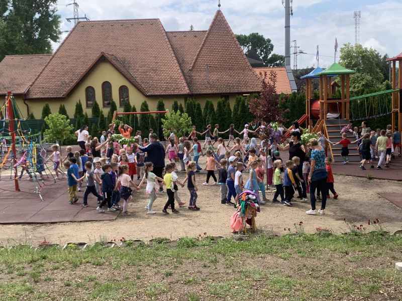 441938301 461098666406806 2412831838415916796 N