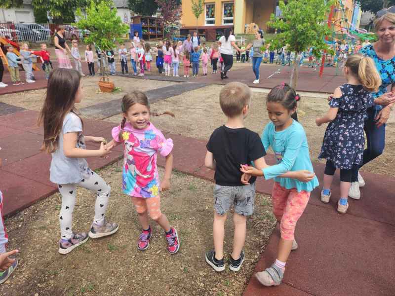 441938301 461098666406806 2412831838415916796 N