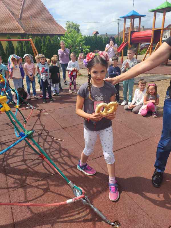 441938301 461098666406806 2412831838415916796 N