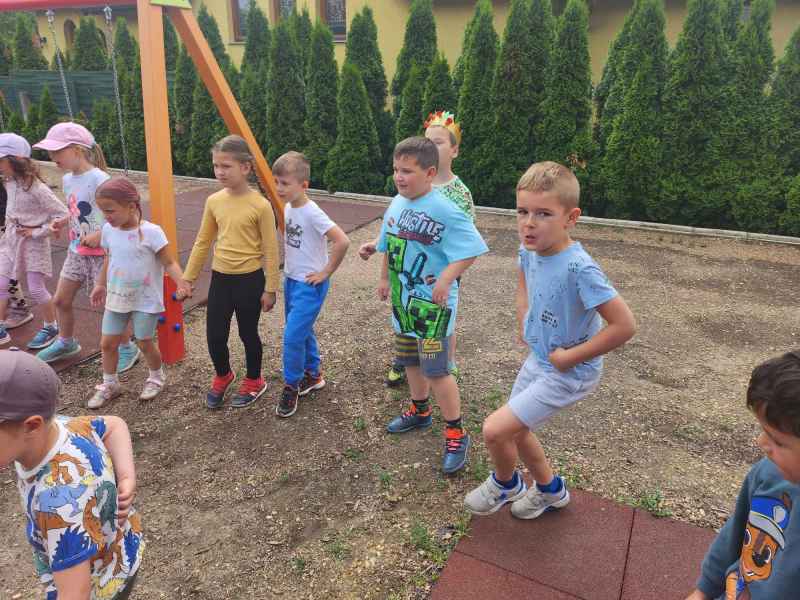 441938301 461098666406806 2412831838415916796 N